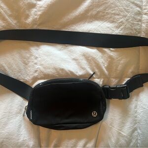 lululemon athletica Everywhere Belt Bag 1L